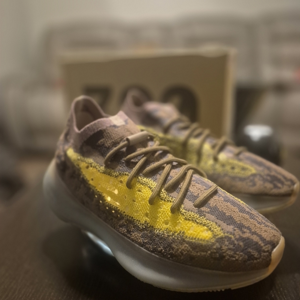 adidas Yeezy Boost 380 “LMNTE” - Picture 2 of 9